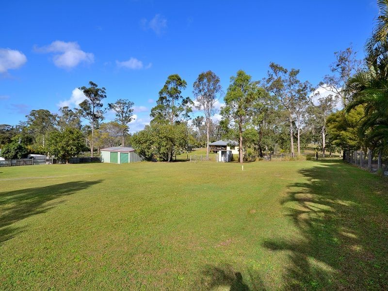 19-21 Heather Court, Woodford QLD 4514