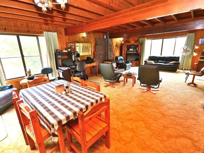 403 Villeneuve Rd, Jimna QLD 4515