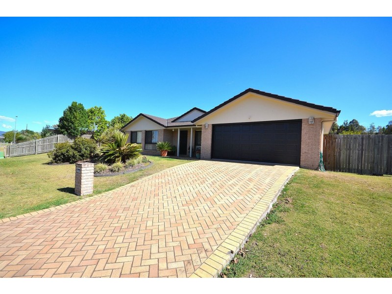 1 Hedley Drive, Kilcoy QLD 4515