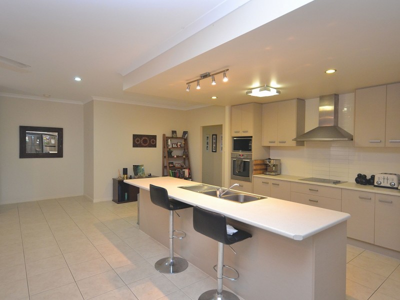 20 Akoonah Way, D’aguilar QLD 4514