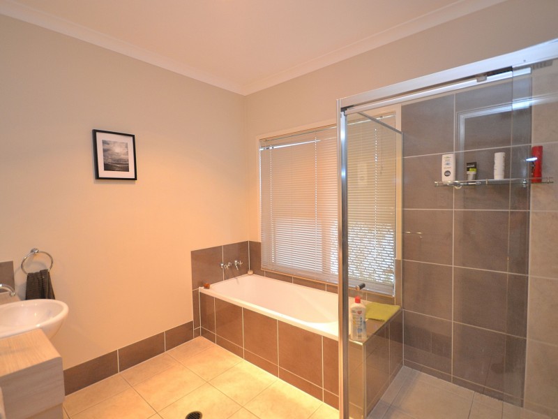 20 Akoonah Way, D’aguilar QLD 4514
