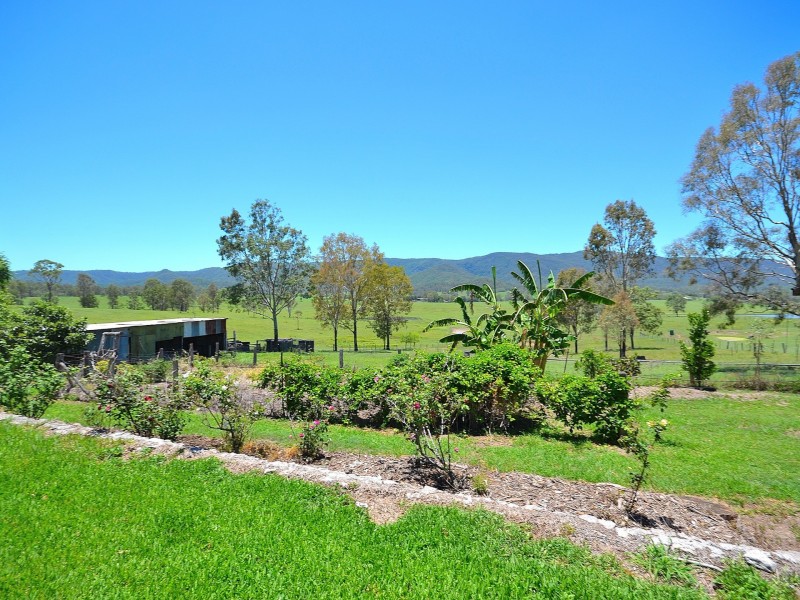 772 Sandy Creek Road, Sandy Creek QLD 4515