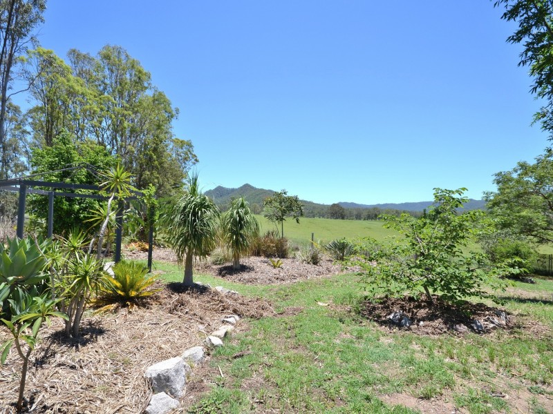 772 Sandy Creek Road, Sandy Creek QLD 4515