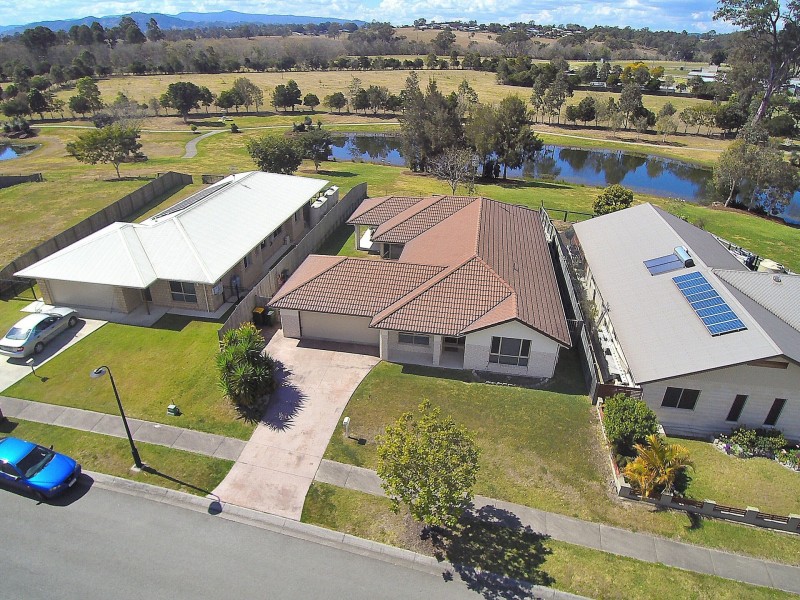 12 Hedley Drive, Kilcoy QLD 4515