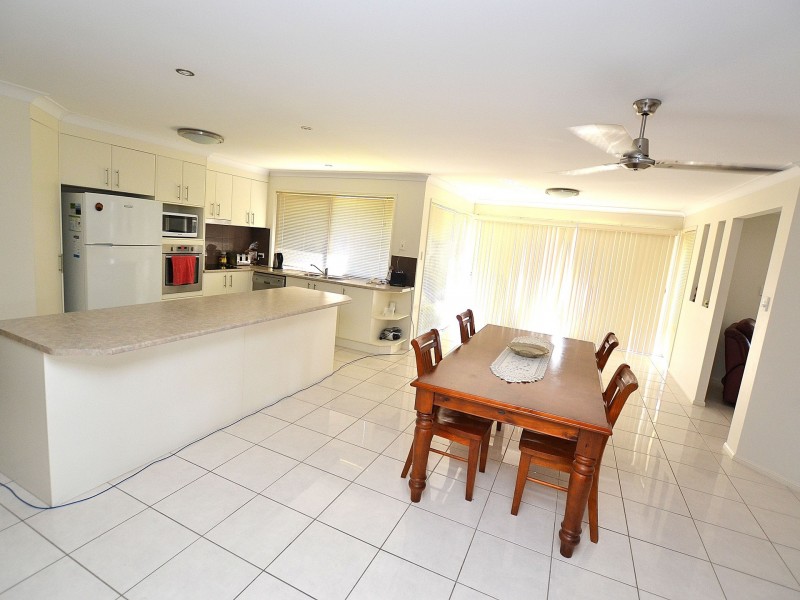 12 Hedley Drive, Kilcoy QLD 4515