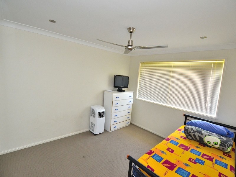 12 Hedley Drive, Kilcoy QLD 4515