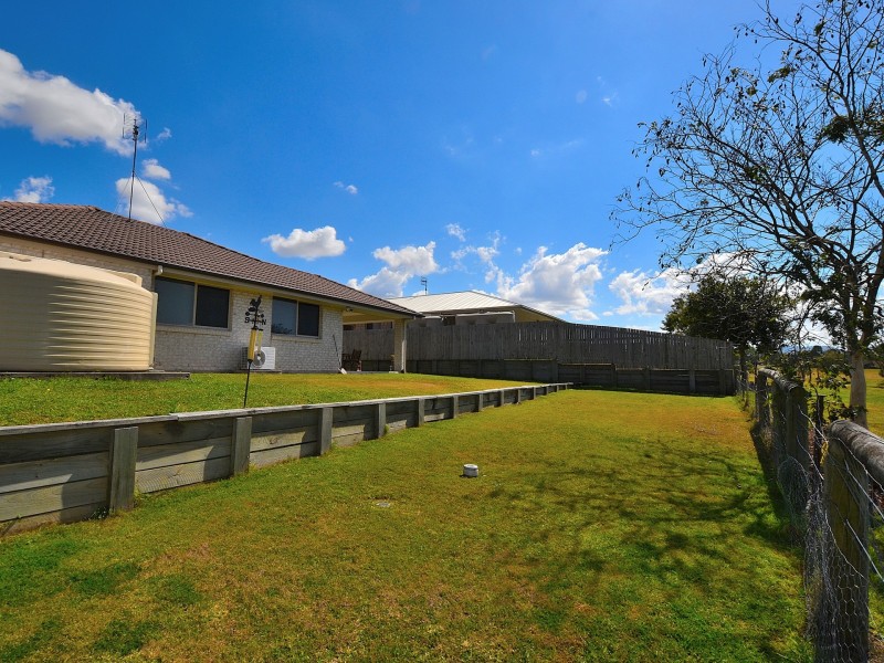 12 Hedley Drive, Kilcoy QLD 4515