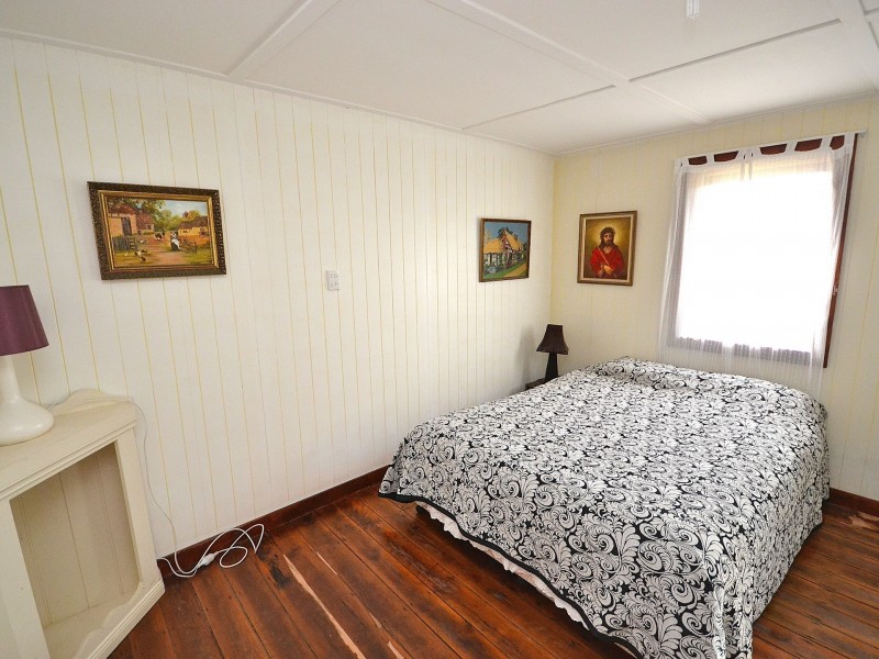 44 George street, Linville QLD 4306