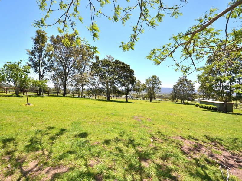 35 Myleema Road, Mount Archer QLD 4514