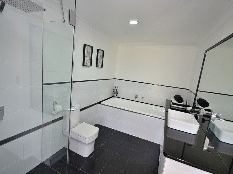 18 Walker Court, Hazeldean QLD 4515