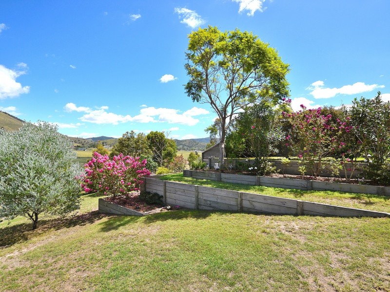 18 Walker Court, Hazeldean QLD 4515