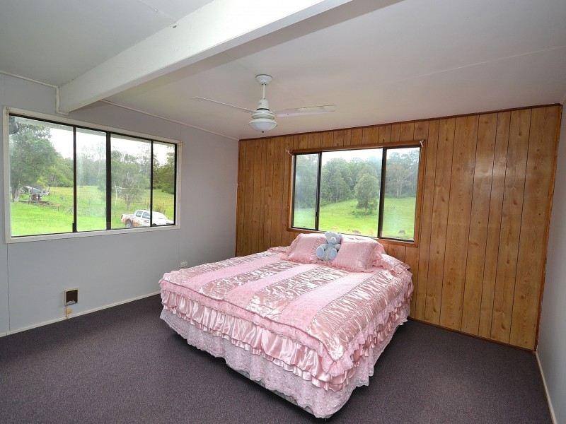 36 Hill Road, Stanmore QLD 4514