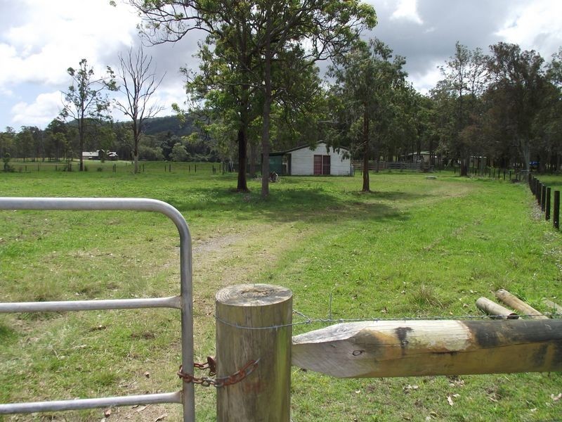 2957a D’Aguilar Hwy, Woodford QLD 4514