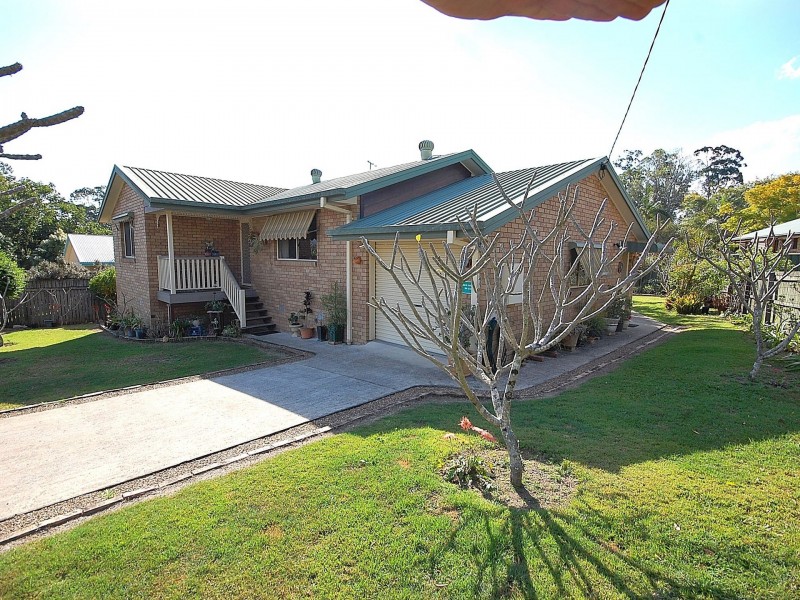 14 Kropp Road, Woodford QLD 4514