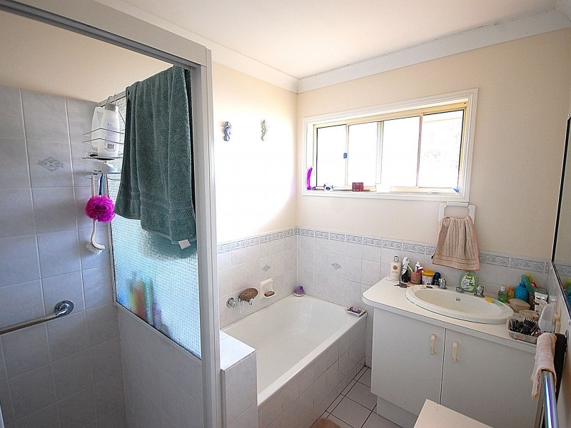14 Kropp Road, Woodford QLD 4514