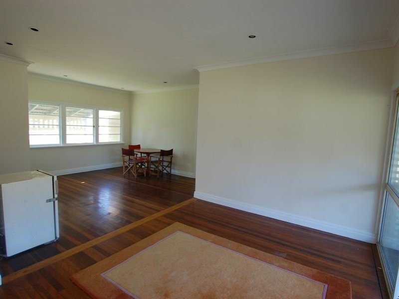 19 William Street, Linville QLD 4306