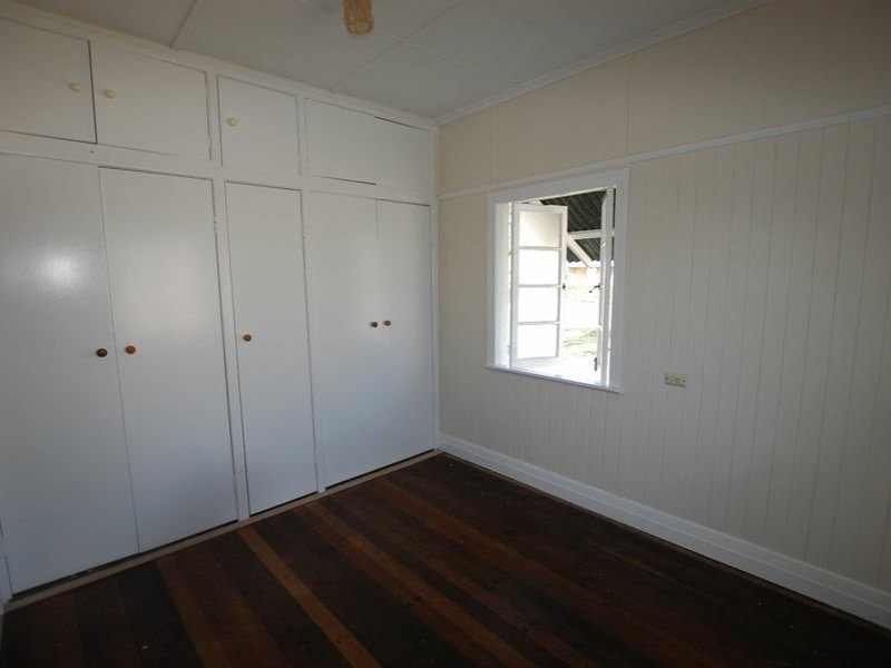 19 William Street, Linville QLD 4306