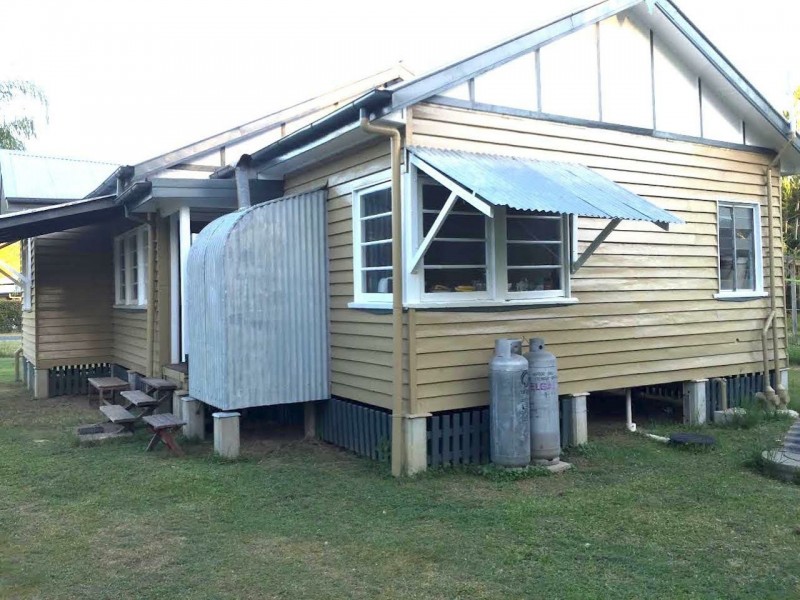 19 William Street, Linville QLD 4306