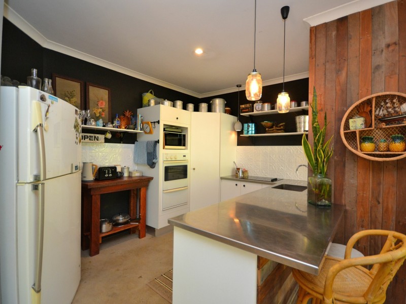 44-46 Kauri Court, Woodford QLD 4514