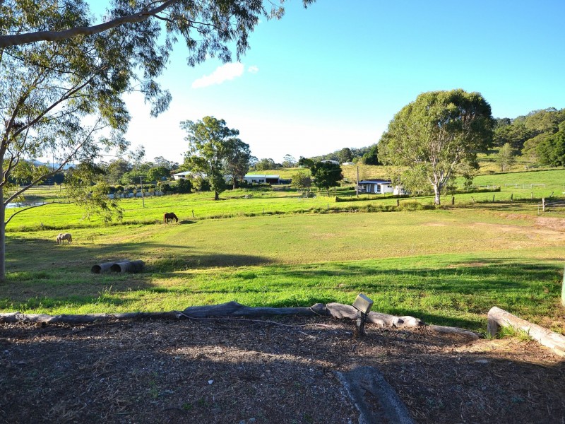 374 Mt Kilcoy Road, Mount Kilcoy QLD 4515