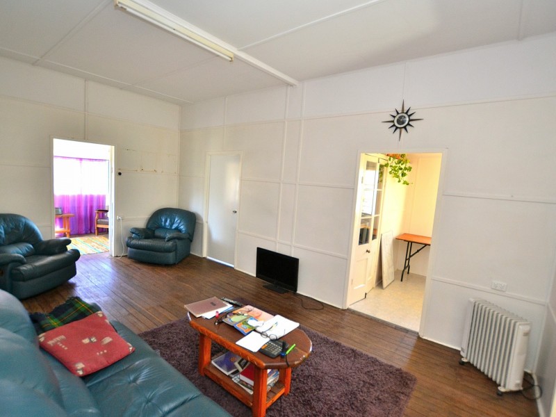 33 David Street, Linville QLD 4306