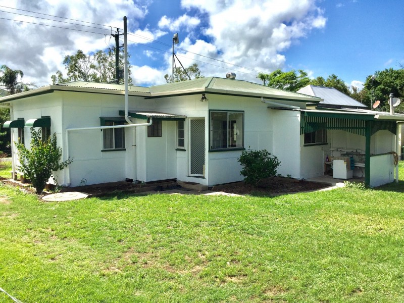 33 David Street, Linville QLD 4306