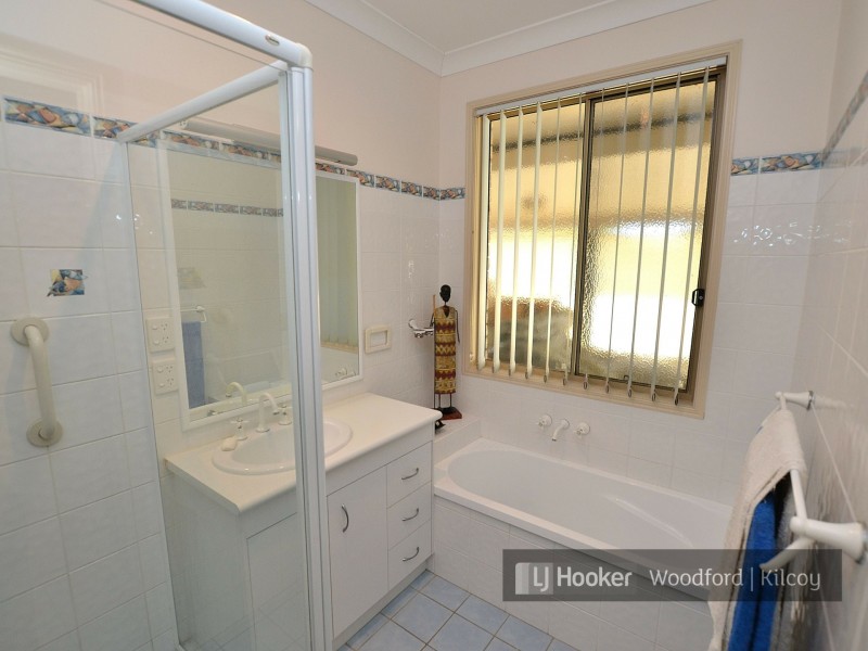 17 Stanley Drive, Villeneuve QLD 4514