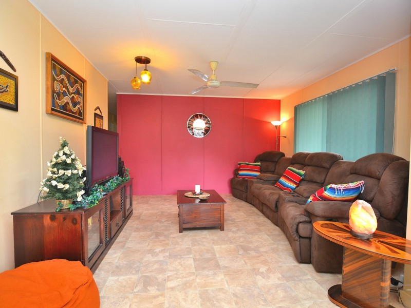 7 Brooker Street, Woodford QLD 4514