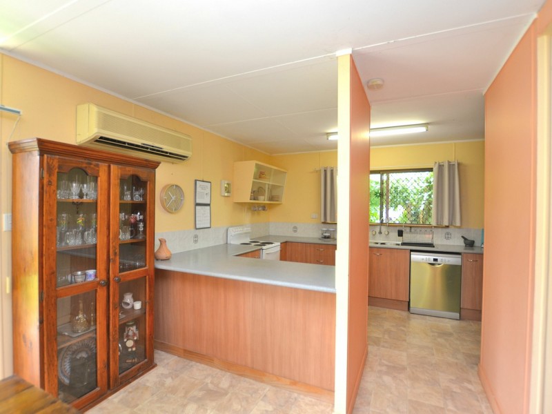 7 Brooker Street, Woodford QLD 4514