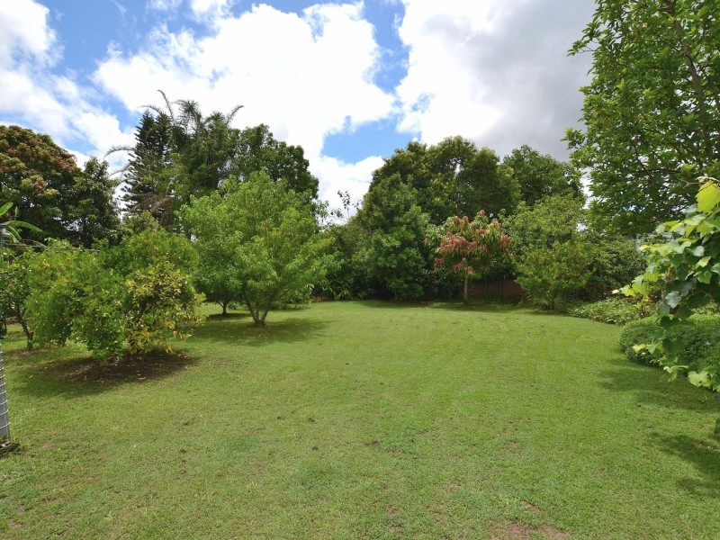 7 Brooker Street, Woodford QLD 4514