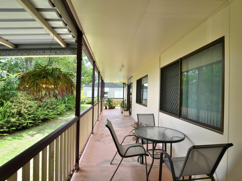 7 Brooker Street, Woodford QLD 4514