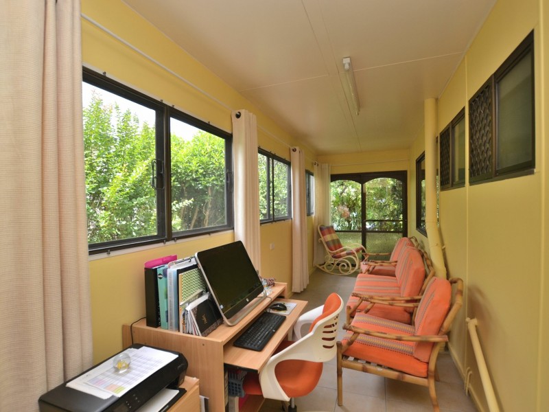 7 Brooker Street, Woodford QLD 4514