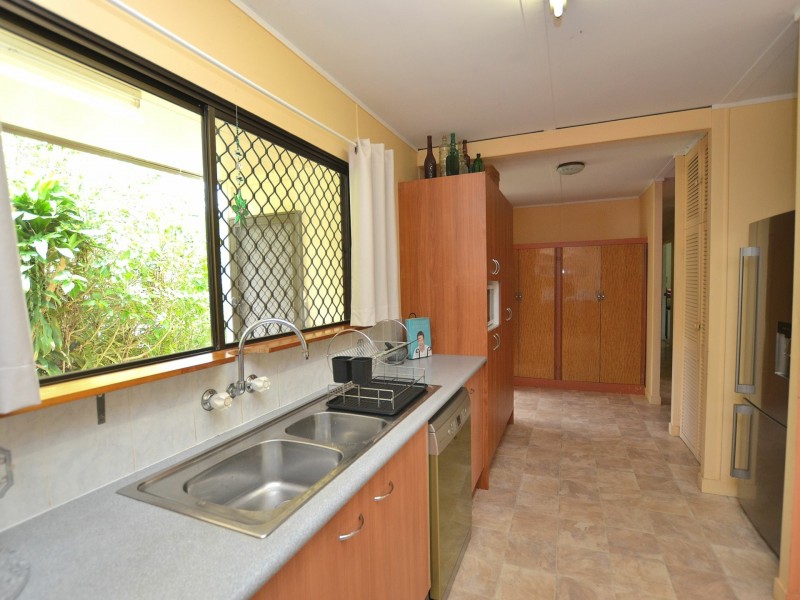 7 Brooker Street, Woodford QLD 4514