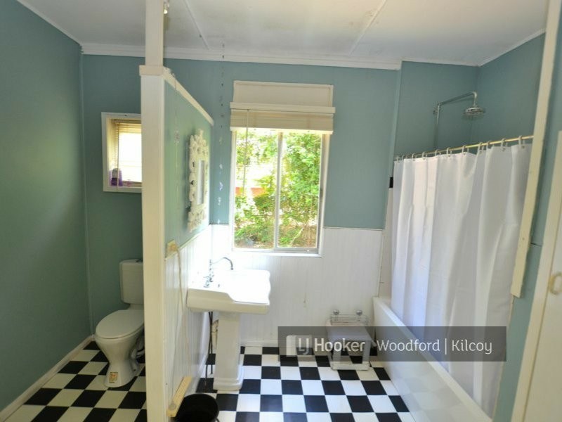 24 Robson Street, Kilcoy QLD 4515