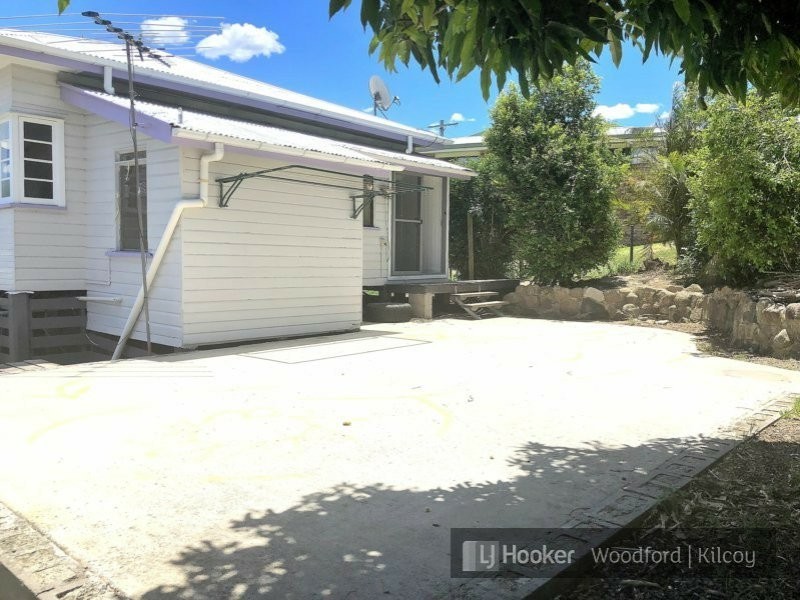 30 Robson Street, Kilcoy QLD 4515