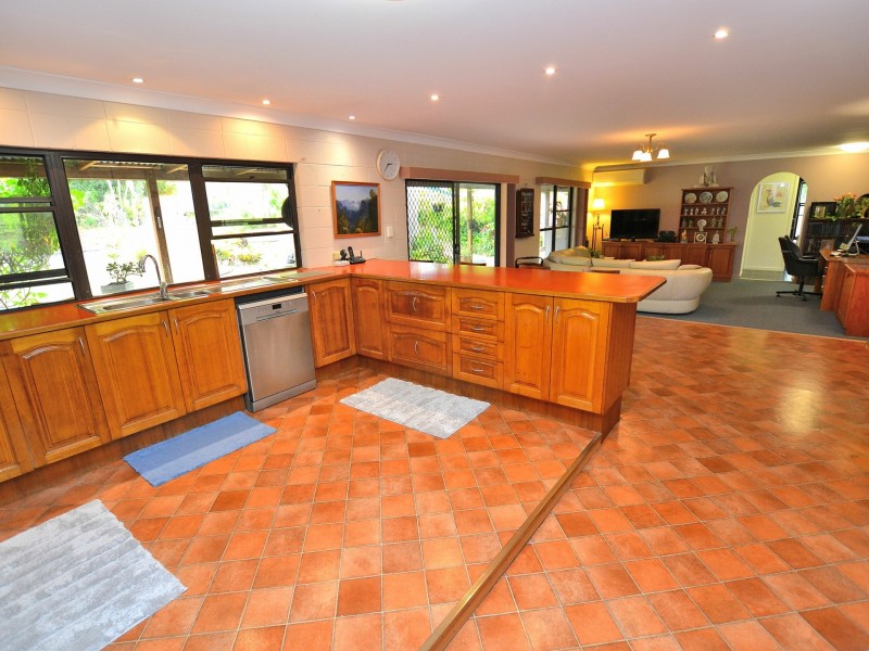 41 Scrubby Creek Road, Royston QLD 4515