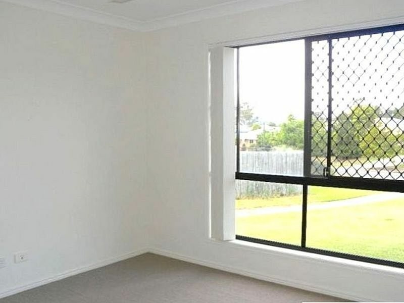 8 Miriam Court, Woolmar QLD 4515