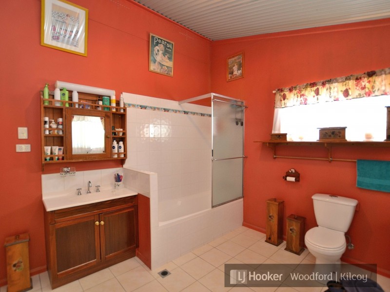 4 Currawong St, Jimna QLD 4515