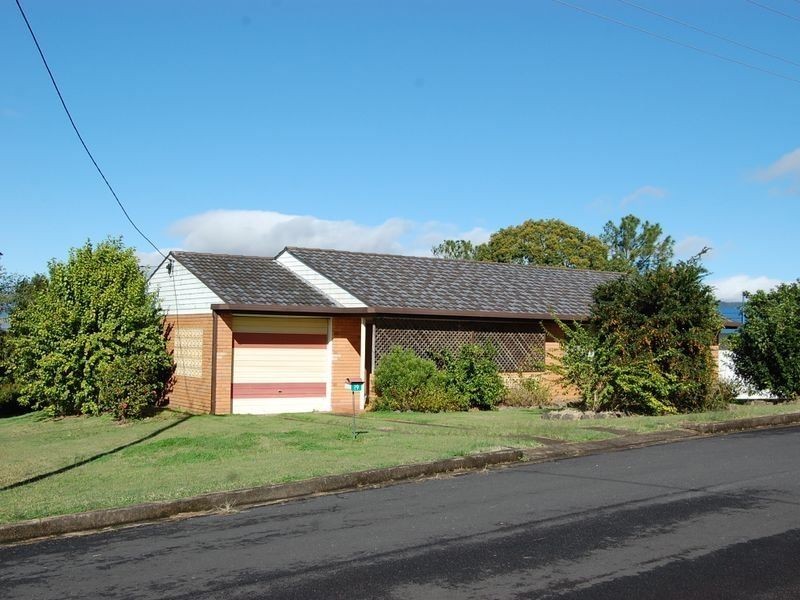 19 Stewart Street, Kilcoy QLD 4515