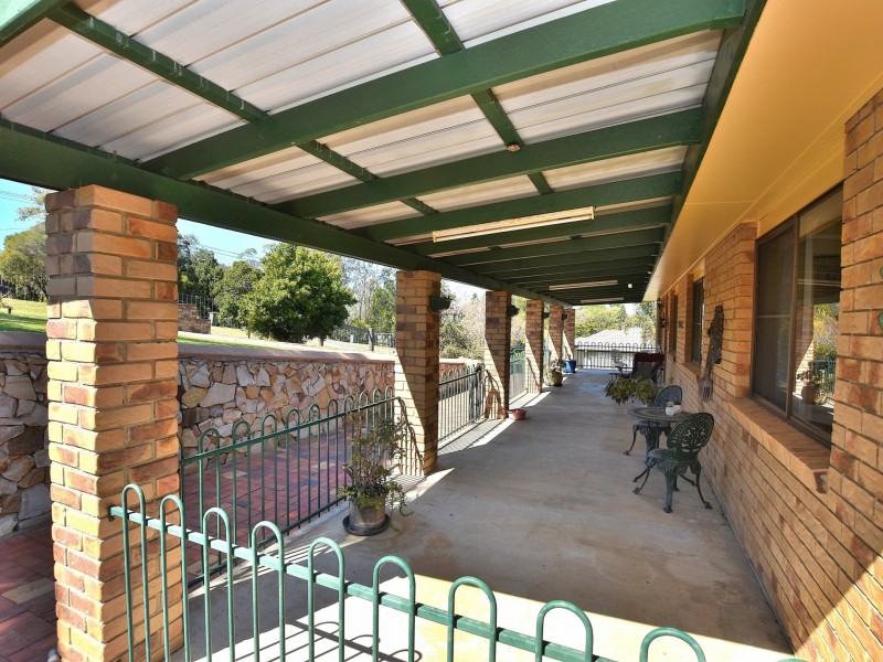 111 Seib Street, Kilcoy QLD 4515