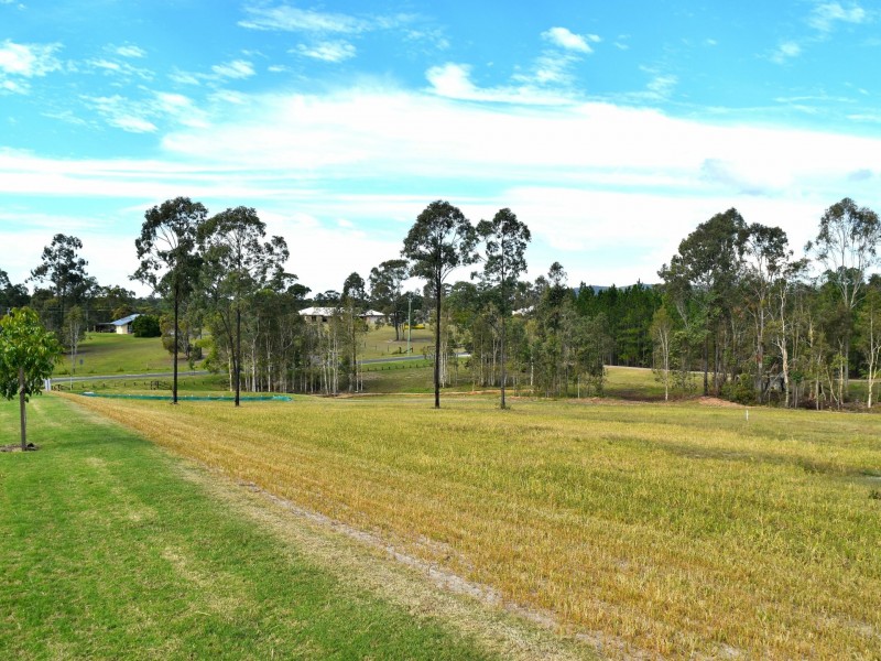 5 Tilpawai Road, Woodford QLD 4514