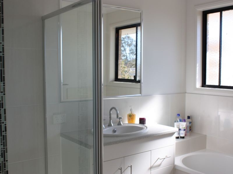 16 Settlers Rise, Kilcoy QLD 4515