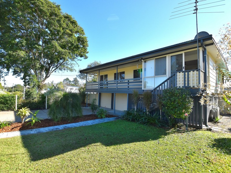 21 Gloucester street, Woodford QLD 4514