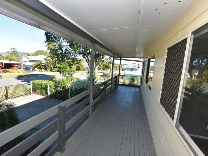 21 Gloucester street, Woodford QLD 4514