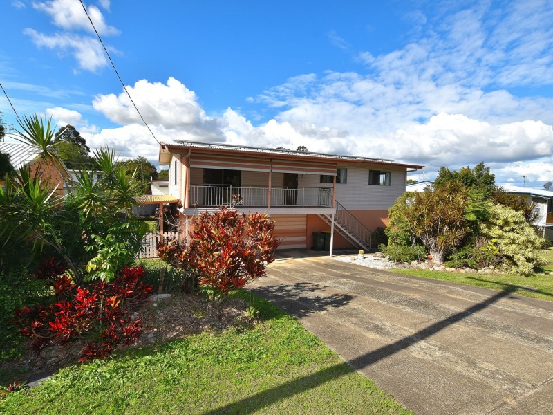 18 Robson Street, Kilcoy QLD 4515