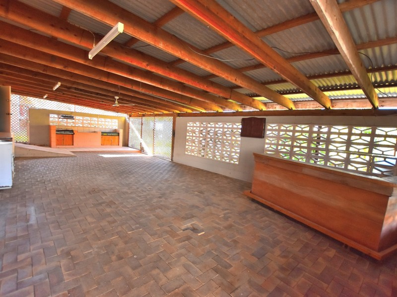 18 Robson Street, Kilcoy QLD 4515