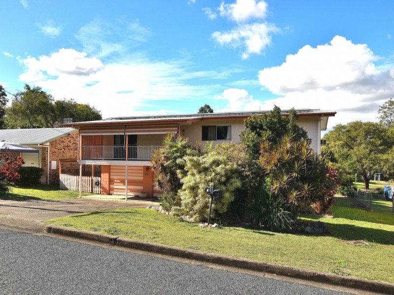 18 Robson Street, Kilcoy QLD 4515