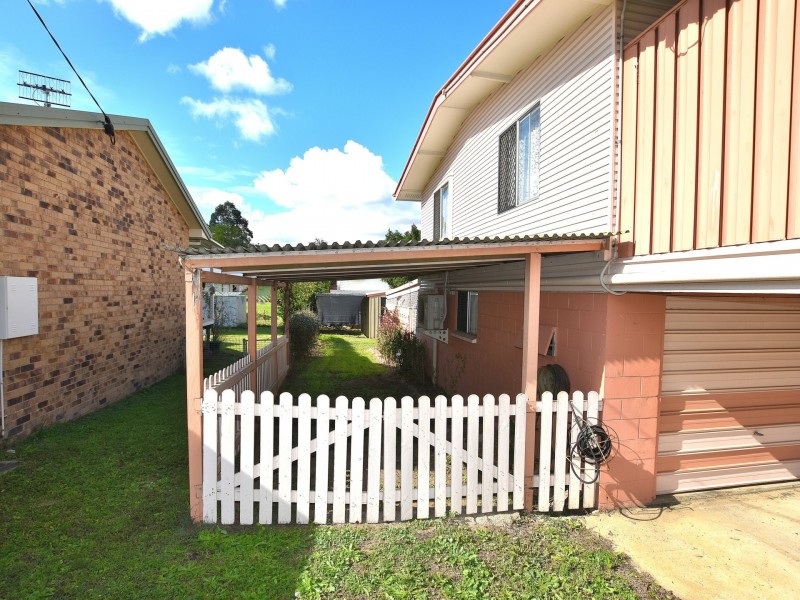 18 Robson Street, Kilcoy QLD 4515