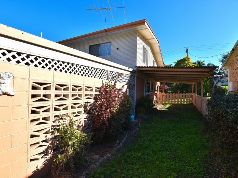 18 Robson Street, Kilcoy QLD 4515