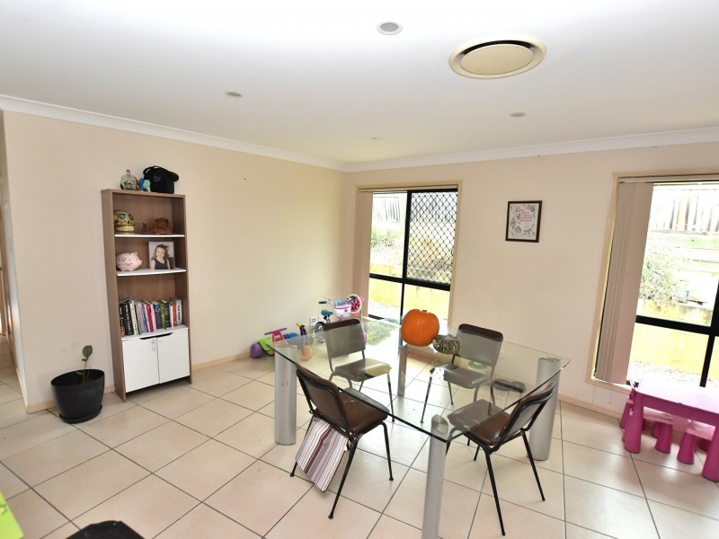 10 Golf Links Crt, Kilcoy QLD 4515